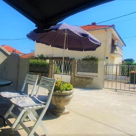 Apartment Fain - Private Parking Zadar Exterior photo